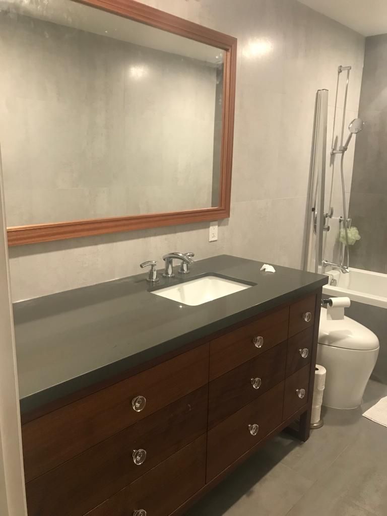 Vanity, Glass pulls